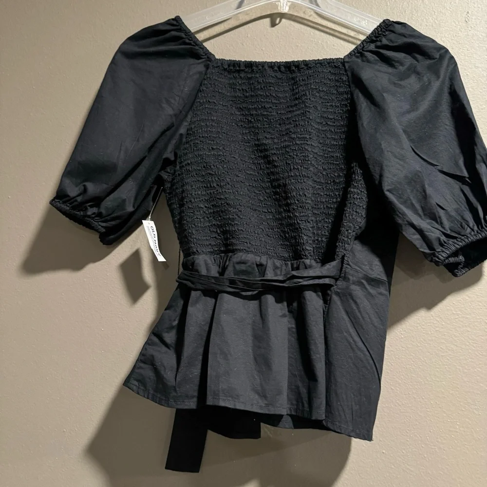 Old Navy Puff Sleeves Smocked Wrap Top Size Medium
